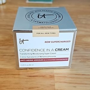 It Cosmetics Confidence in a Cream